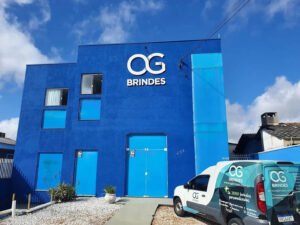Fachada da BG Brindes em Curitiba fazendo história